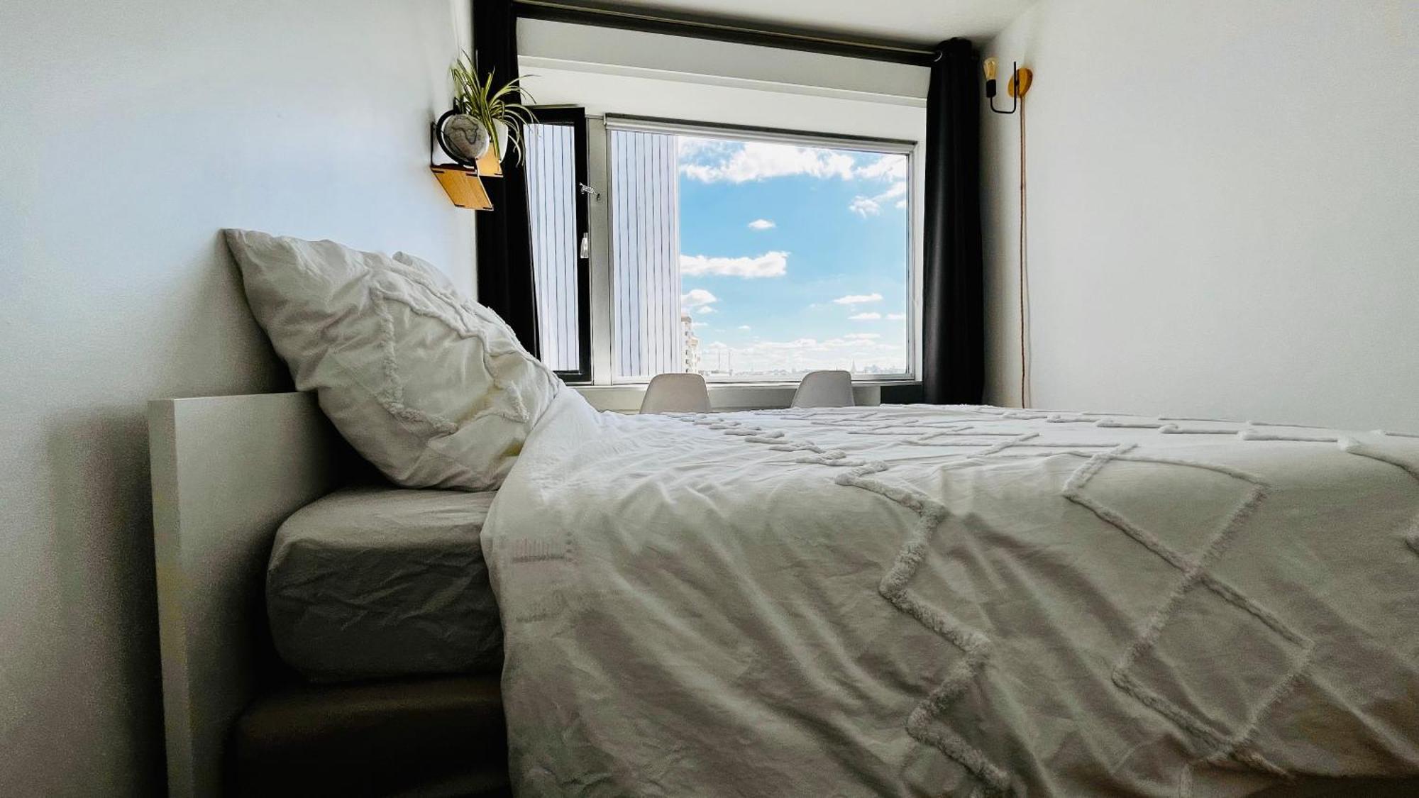 2 Private Bedrooms, Montparnasse Station Paryż Zewnętrze zdjęcie
